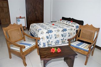 Augerine Guest House Beau Vallon  Eksteriør bilde